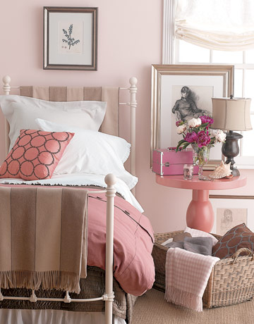 pink-room-design-ideas-25